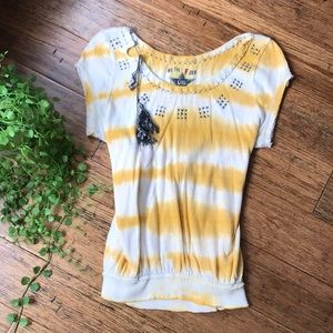 We the Free top, size L